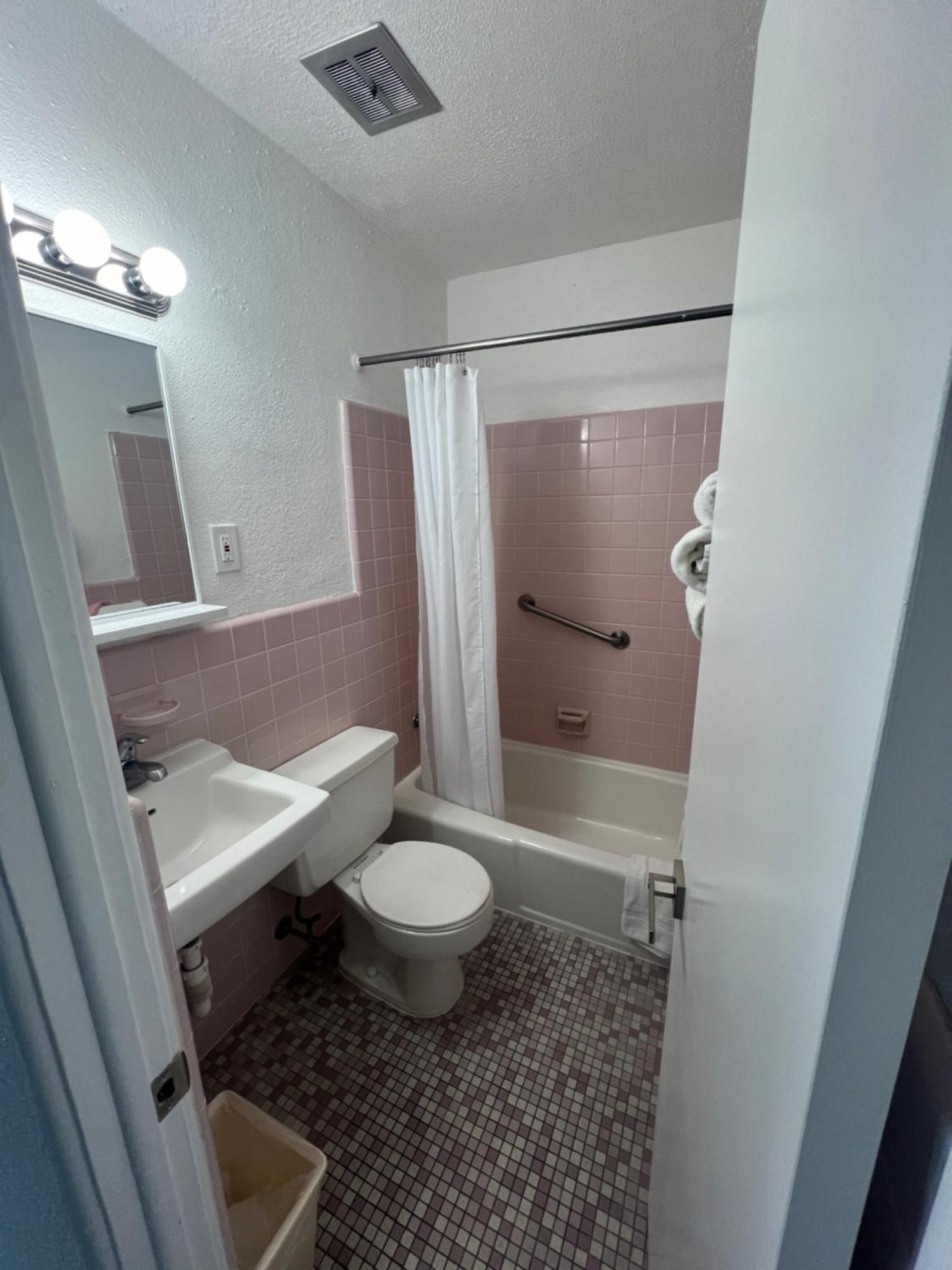 Ivanhoe Motel North Wildwood Ngoại thất bức ảnh